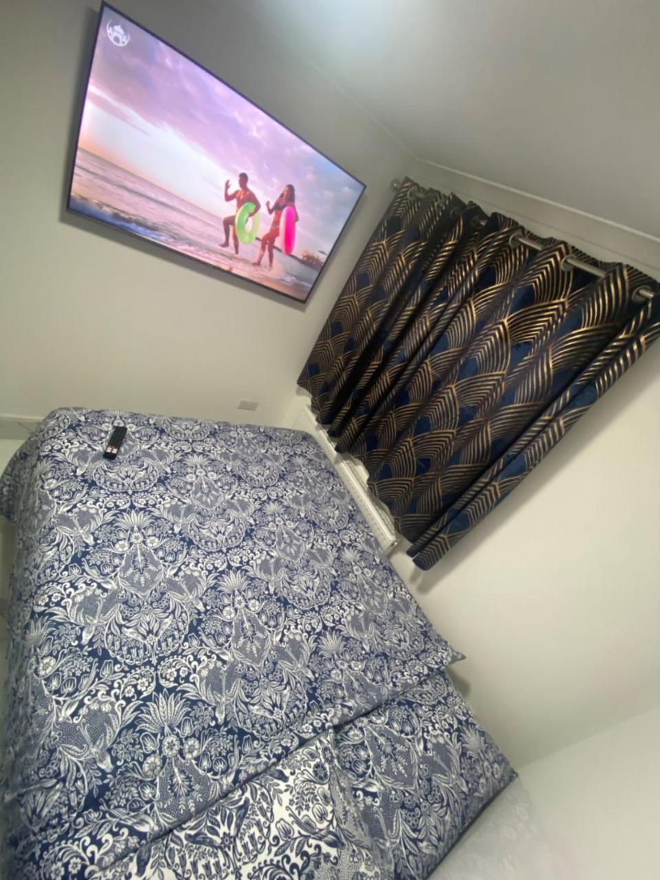 The Royal Boutique Oxford Lodge By London Sleep 6 Hayes  Exteriör bild