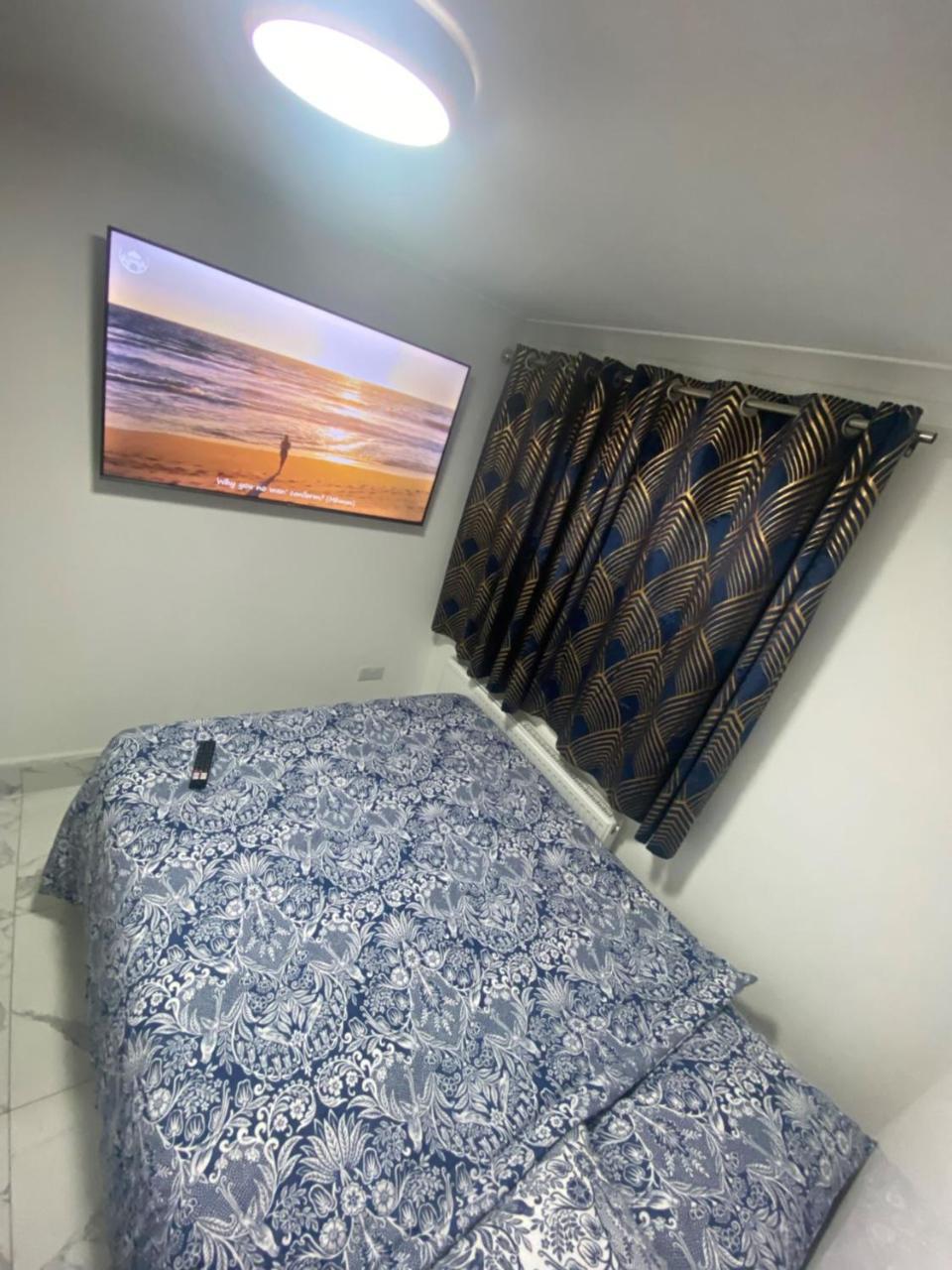 The Royal Boutique Oxford Lodge By London Sleep 6 Hayes  Exteriör bild