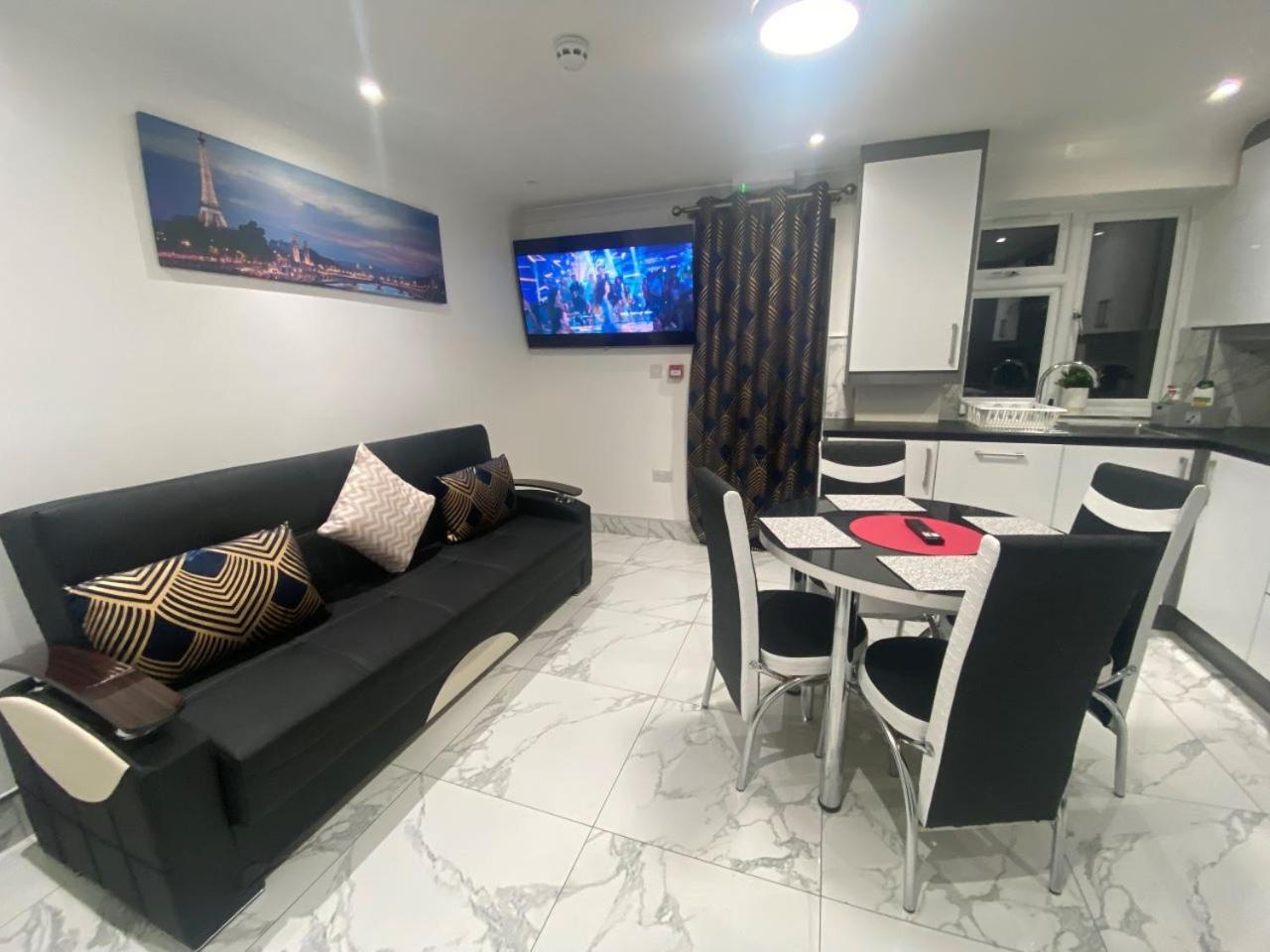 The Royal Boutique Oxford Lodge By London Sleep 6 Hayes  Exteriör bild