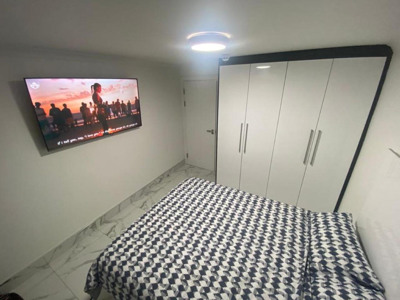 The Royal Boutique Oxford Lodge By London Sleep 6 Hayes  Exteriör bild