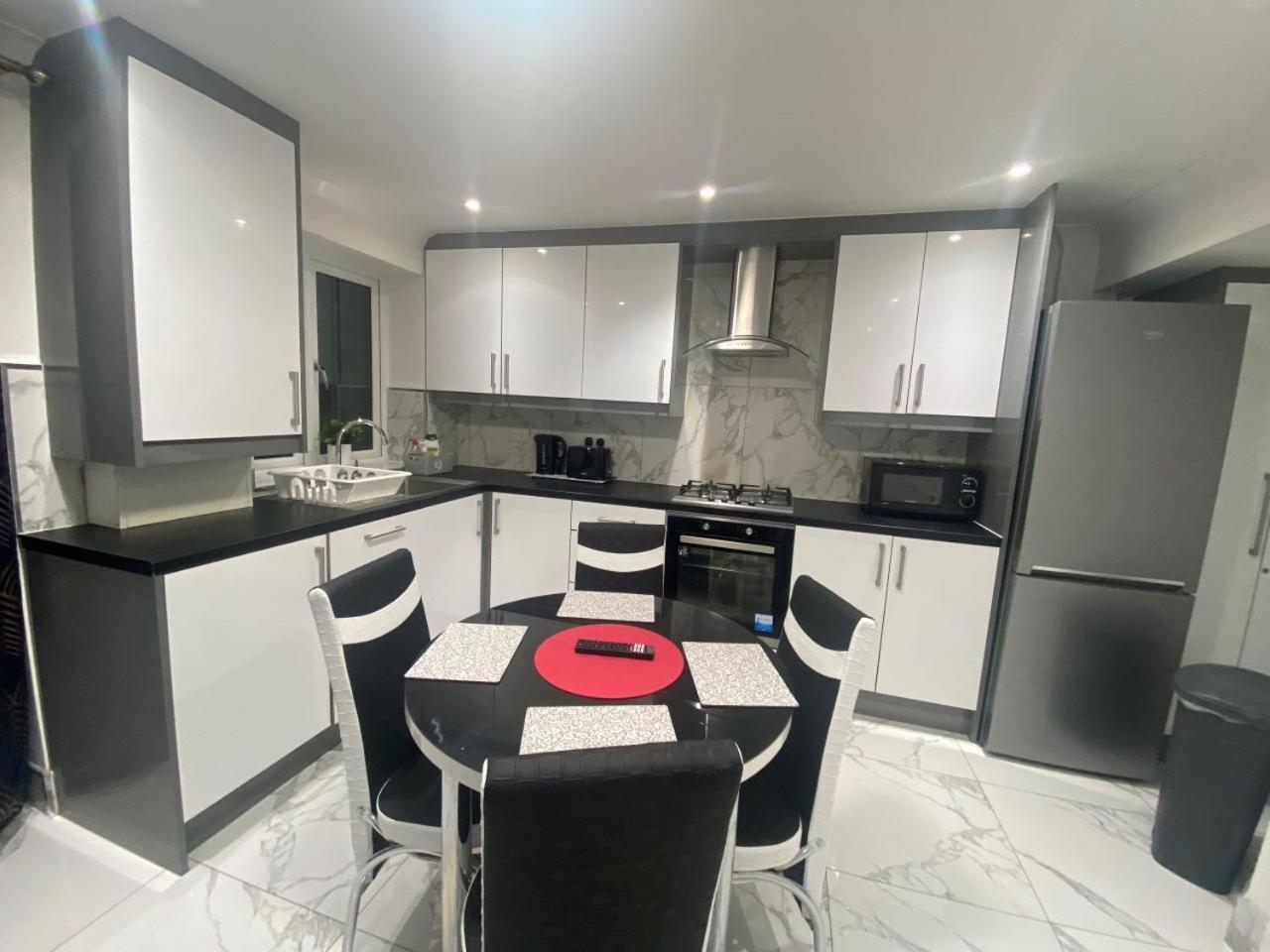 The Royal Boutique Oxford Lodge By London Sleep 6 Hayes  Exteriör bild