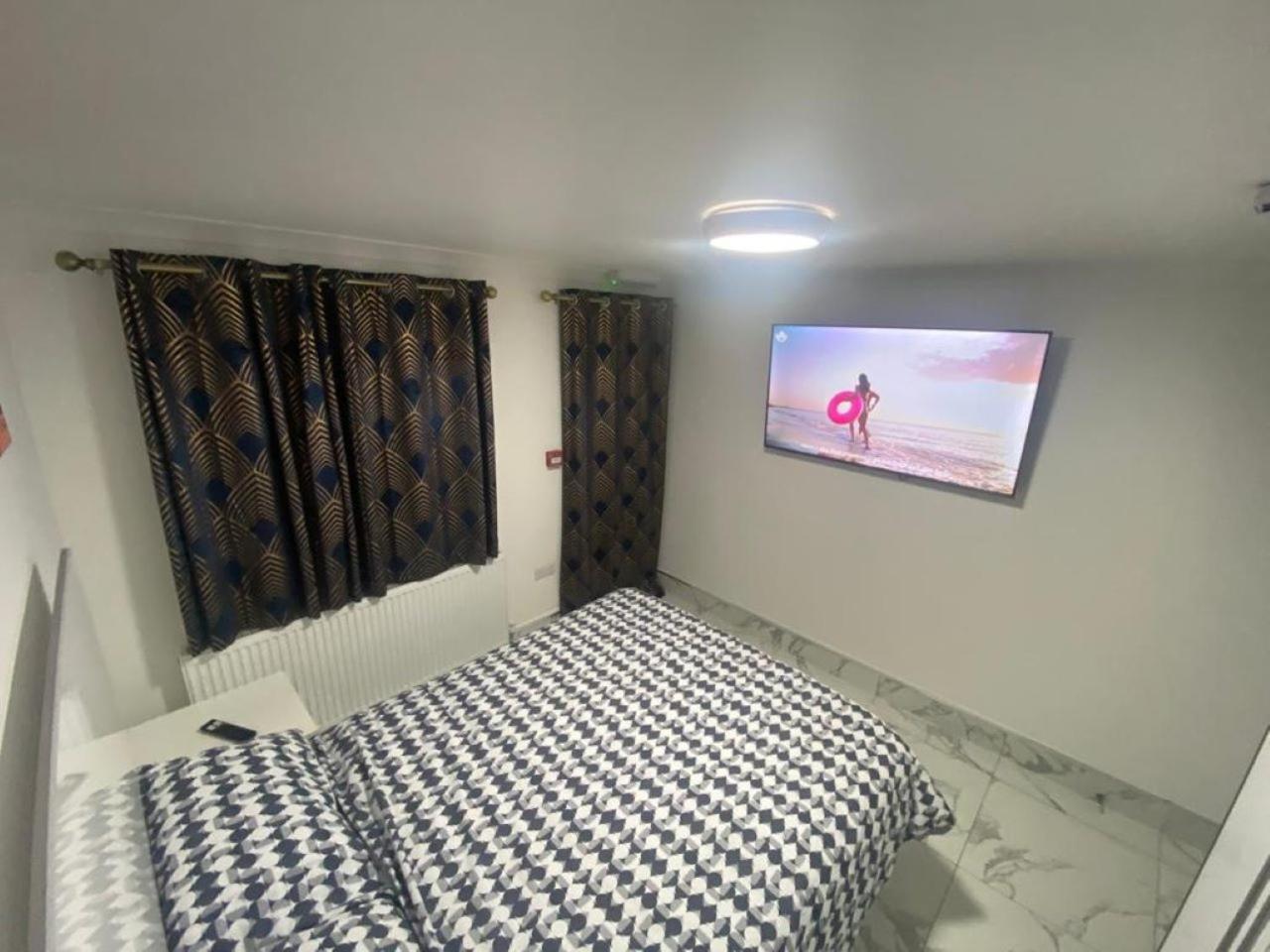 The Royal Boutique Oxford Lodge By London Sleep 6 Hayes  Exteriör bild