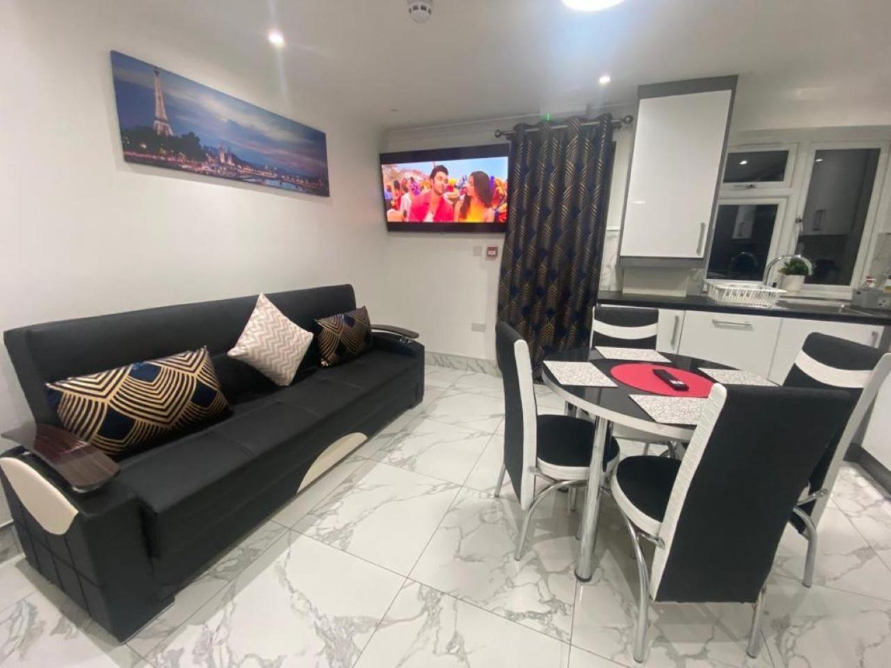 The Royal Boutique Oxford Lodge By London Sleep 6 Hayes  Exteriör bild